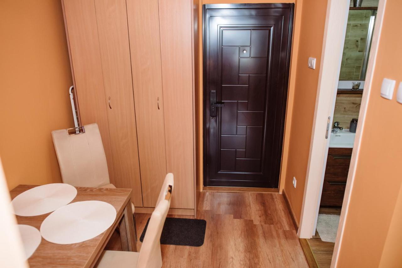 Lara Apartman Apartment Subotica Exterior foto